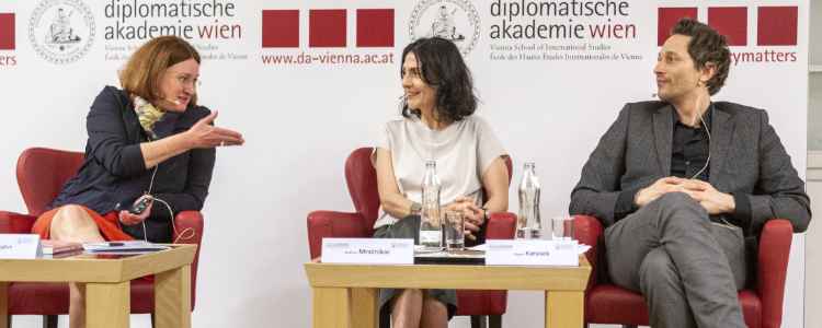 Dr. Brix (Diplomatische Akademie), Prof. Hösele (Zukunftsfonds)